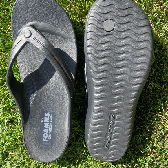 Sketchers Black Foamies flip-flops Sz 5 - Picture 5 of 5